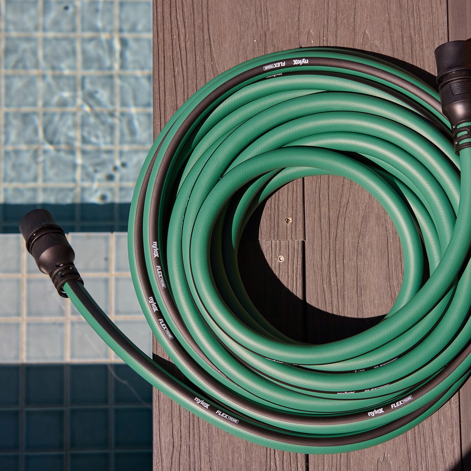 Hose Fitting Set With Built-in Strain Relief
